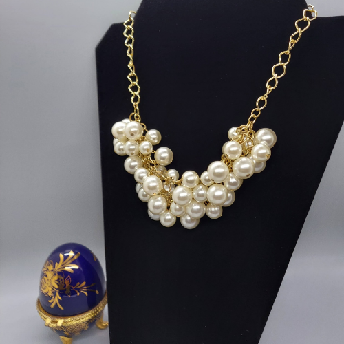 Cluster Pearl Necklace